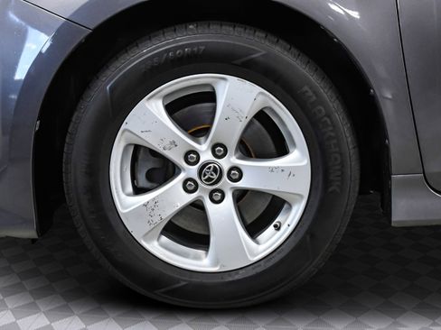 Used 2020 Toyota Sienna L image 34