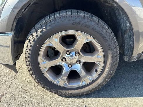 Used 2015 RAM 1500 Laramie w/ Convenience Group AWD/4WD image 5