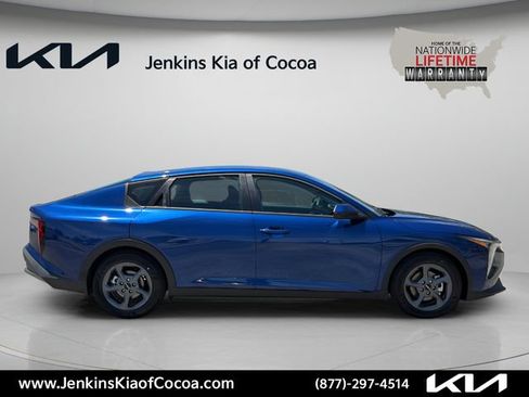 New 2026 Kia K4 FWD image 3