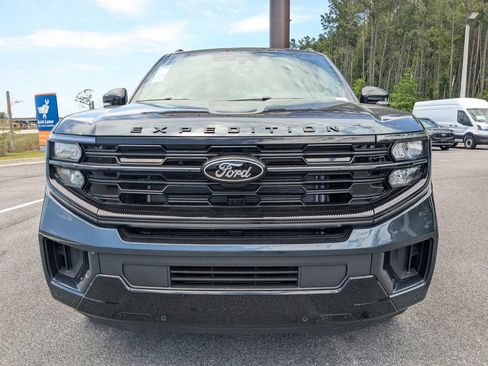 New 2026 Ford Expedition Platinum AWD/4WD image 9