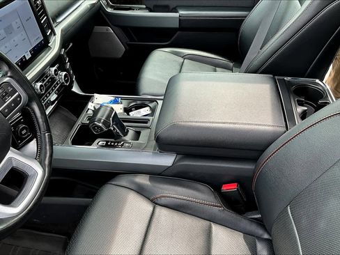 Used 2022 Ford F150 Lariat w/ Equipment Group 502A High image 39