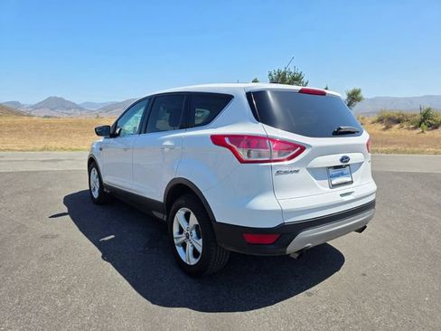 Used 2016 Ford Escape SE FWD image 11