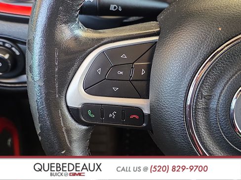 Used 2018 Jeep Renegade Trailhawk AWD/4WD image 14