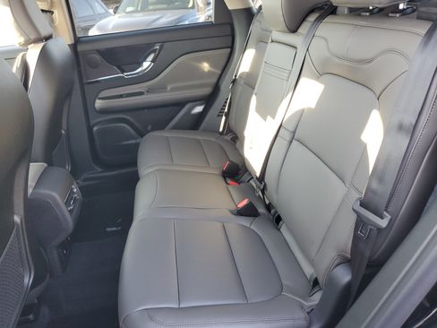 New 2026 Lincoln Corsair Premiere image 28