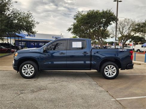 Used 2023 Chevrolet Silverado 1500 Custom image 4