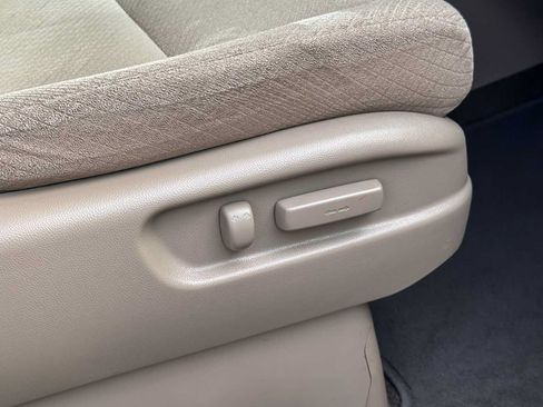 Used 2014 Honda Odyssey LX image 10