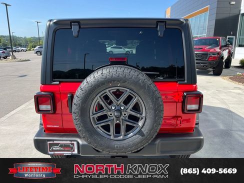 New 2026 Jeep Wrangler Unlimited Sport AWD/4WD image 17