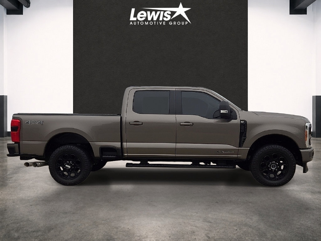Used 2023 Ford F250 XLT w/ Black Appearance Package AWD/4WD image 5