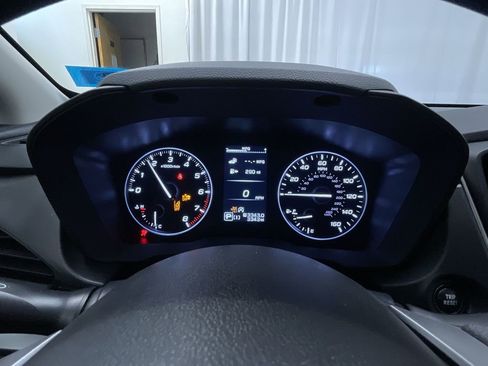 Used 2024 Subaru Impreza 2.0i Sport image 19