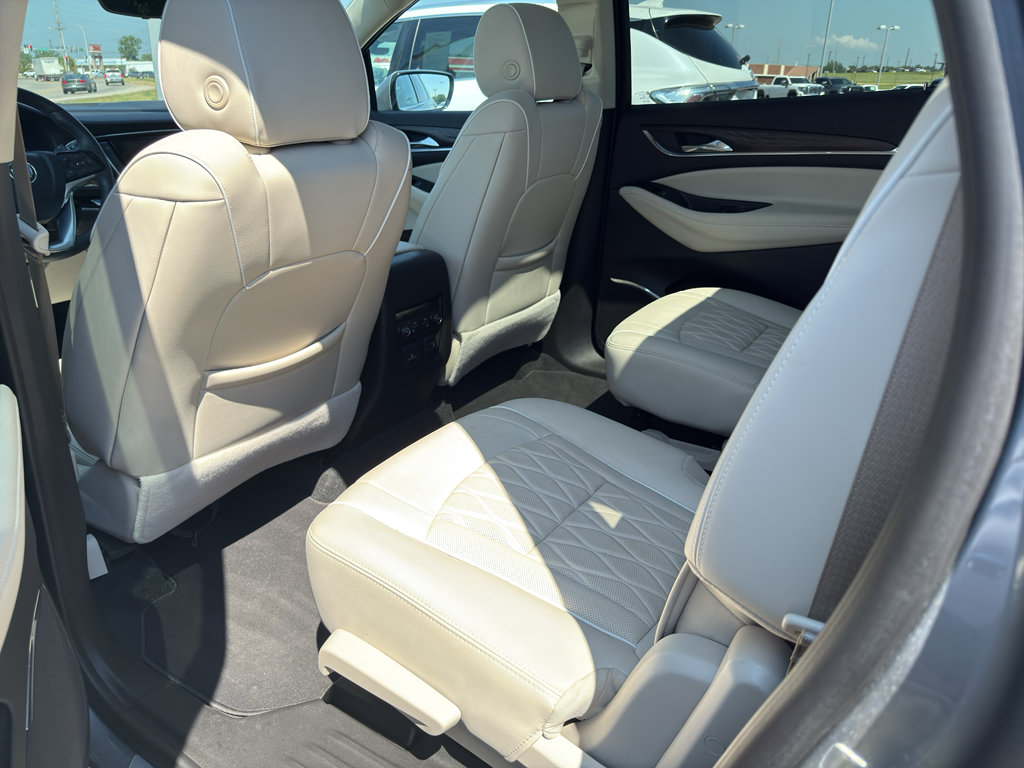 Used 2023 Buick Enclave Avenir w/ Avenir Technology Package FWD image 8