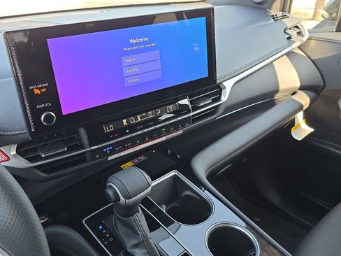 New 2026 Toyota Sienna Limited AWD/4WD image 16