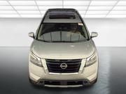 Used 2024 Nissan Pathfinder Platinum AWD/4WD image 2