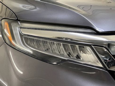 Used 2019 Honda Pilot Touring image 10