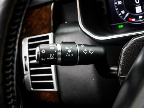 Used 2021 Land Rover Range Rover Westminster Edition image 36