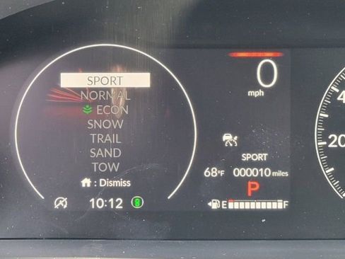 Used 2025 Honda Pilot TrailSport image 15