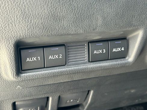 Used 2025 Lexus GX 550 AWD/4WD image 30