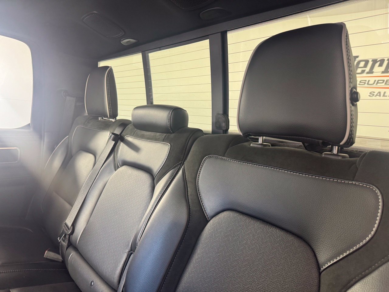 Used 2026 RAM 1500 Laramie AWD/4WD image 11