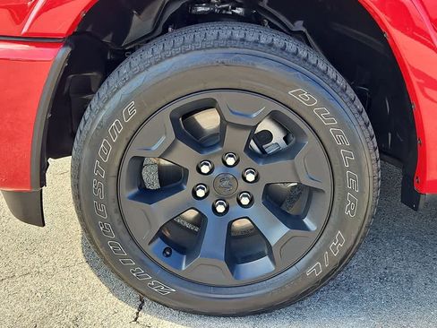 Used 2025 RAM 1500 Lone Star image 14