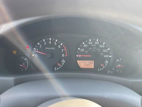 Used 2014 Nissan Frontier S image 26