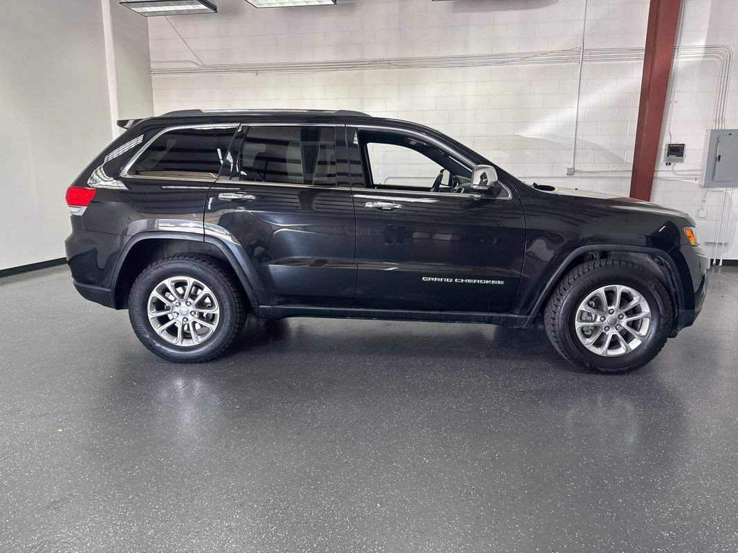 Used 2014 Jeep Grand Cherokee Limited AWD/4WD image 3