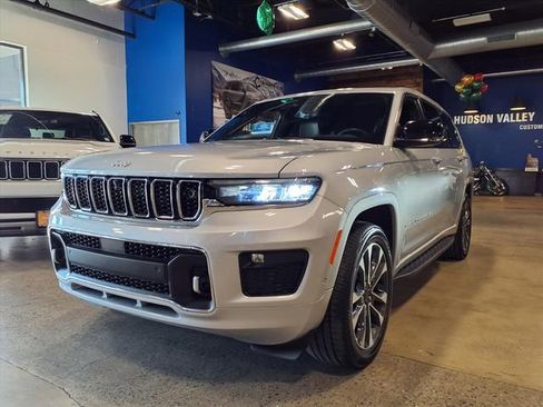 Certified 2024 Jeep Grand Cherokee L Overland w/ Advanced Protech Group III image 4