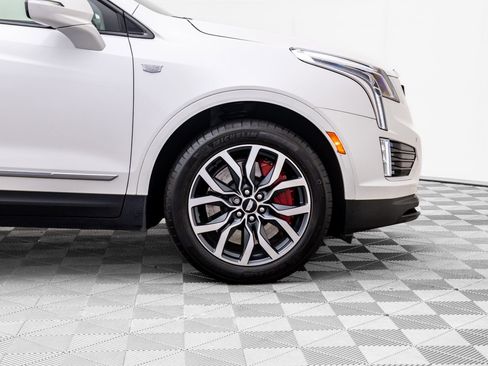 Certified 2022 Cadillac XT5 Sportv w/ LPO, Floor Liner Package image 36