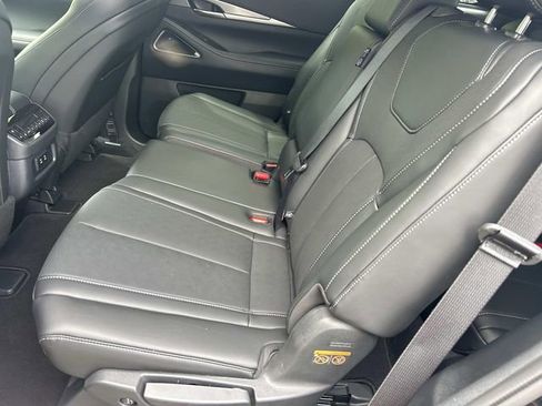 Certified 2026 INFINITI QX60 Luxe w/ Cargo Package FWD image 21