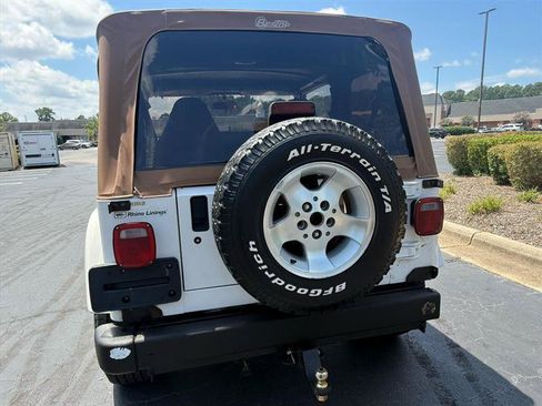 Used 2000 Jeep Wrangler Sahara AWD/4WD image 7