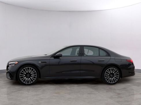 New 2026 Mercedes-Benz E 53 AMG e 4MATIC Sedan image 4