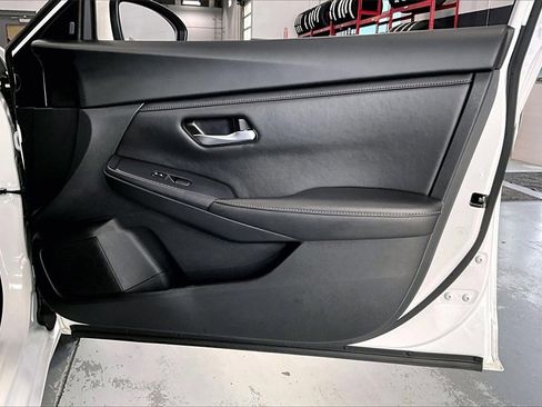 Certified 2024 Nissan Sentra SV image 26