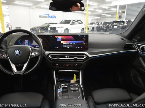 Used 2023 BMW i4 eDrive40 image 24