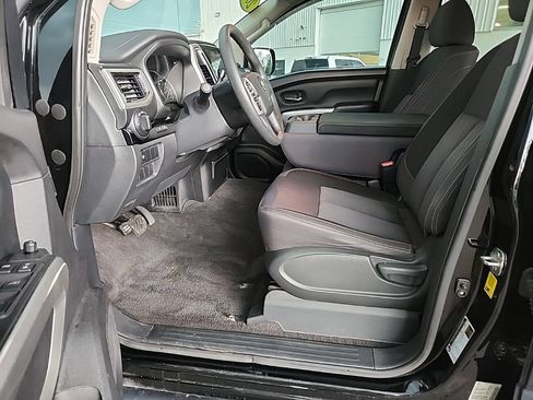 Used 2021 Nissan Titan SV w/ Accessory Utility Package AWD/4WD image 29