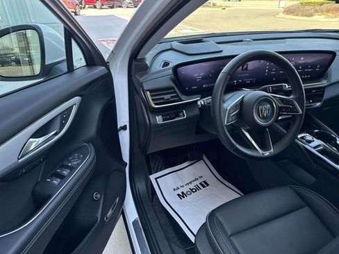 Used 2024 Buick Envision Avenir AWD/4WD image 14