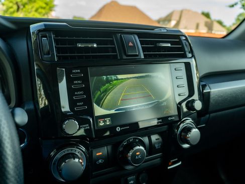 Used 2023 Toyota 4Runner TRD Off-Road Premium w/ Off Road Premium Plus Package AWD/4WD image 26