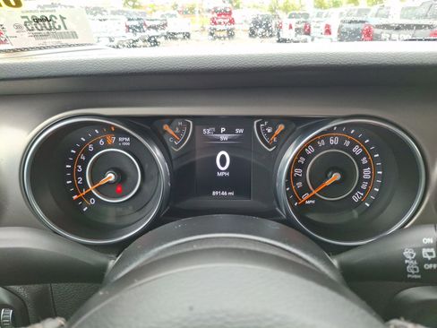 Used 2020 Jeep Wrangler Unlimited Sport AWD/4WD image 15