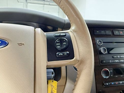 Used 2014 Ford Expedition EL XLT w/ Equipment Group 202A image 11