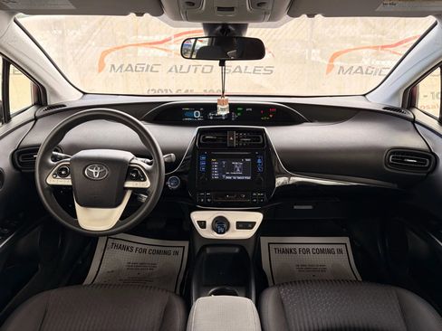 Used 2017 Toyota Prius Two w/ Prius Two Safety Plus Package image 27