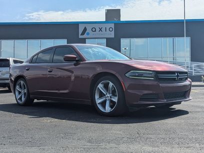 Used 2017 Dodge Charger SE