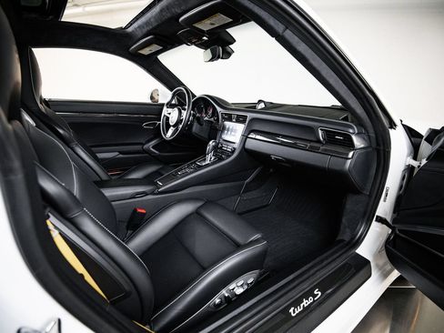 Certified 2019 Porsche 911 Turbo S AWD/4WD image 28