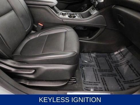 Used 2023 GMC Acadia SLT image 42