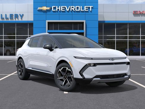 New 2025 Chevrolet Equinox EV LT w/ LPO, Blackout Package image 8