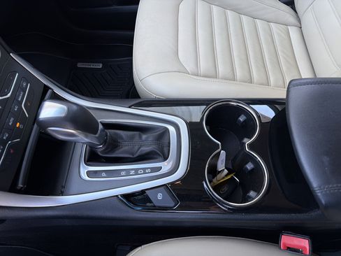 Used 2015 Ford Edge SEL w/ Equipment Group 201A image 42