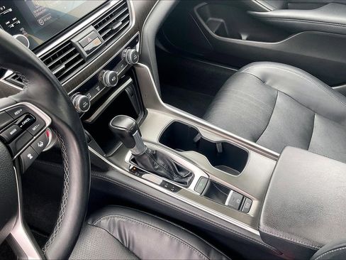 Used 2018 Honda Accord EX-L image 16