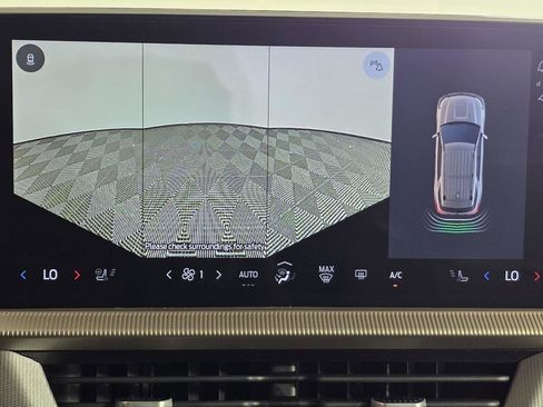 Used 2025 Ford Explorer Active w/ Active Comfort Package image 45