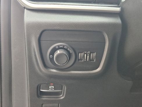 Used 2022 Jeep Grand Cherokee L Laredo w/ Luxury Tech Group I image 20