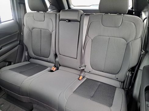 New 2025 Jeep Grand Cherokee Laredo image 22