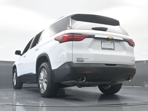 Used 2023 Chevrolet Traverse LT image 62
