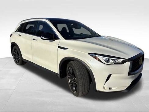 Used 2021 INFINITI QX50 Luxe w/ Appearance Package image 10
