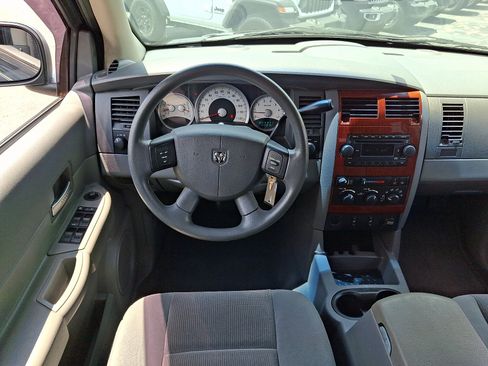 Used 2005 Dodge Durango SLT w/ Trailer Tow Group AWD/4WD image 12