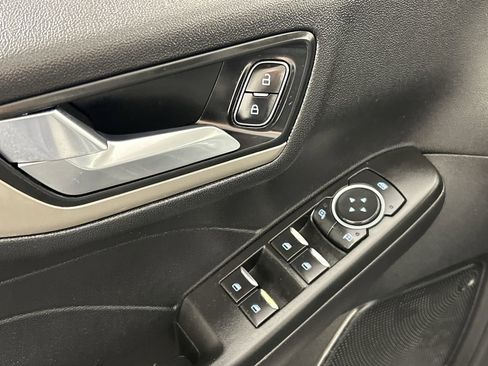 Used 2022 Ford Escape SEL image 18